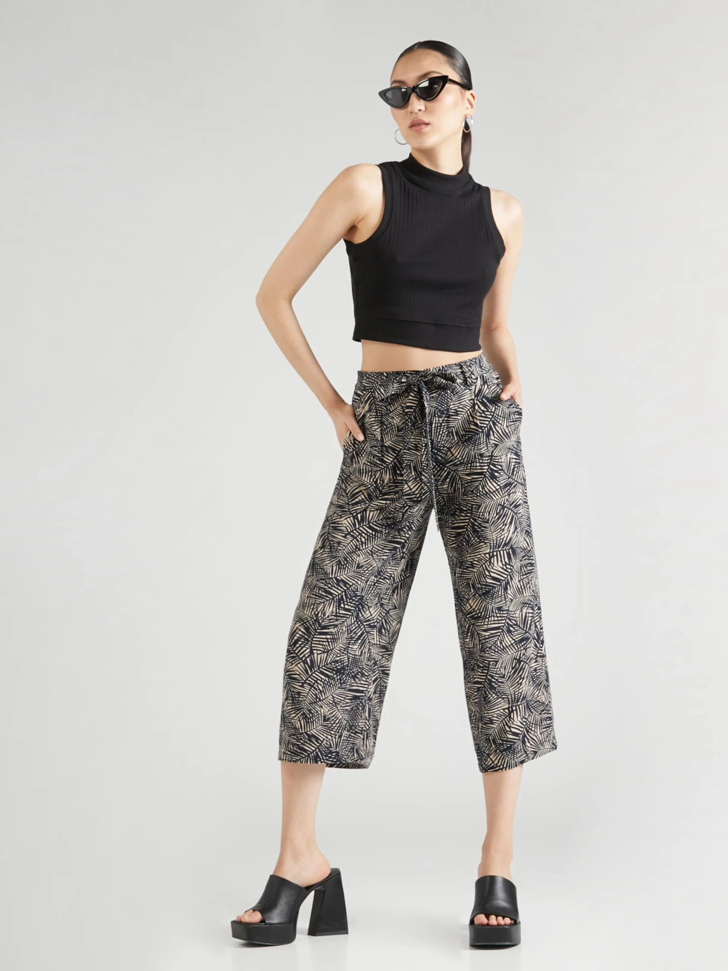 ONLY Wide Leg Hose 'NOVA' 7 ONLY Wide Leg Hose 'NOVA' – Bild 5