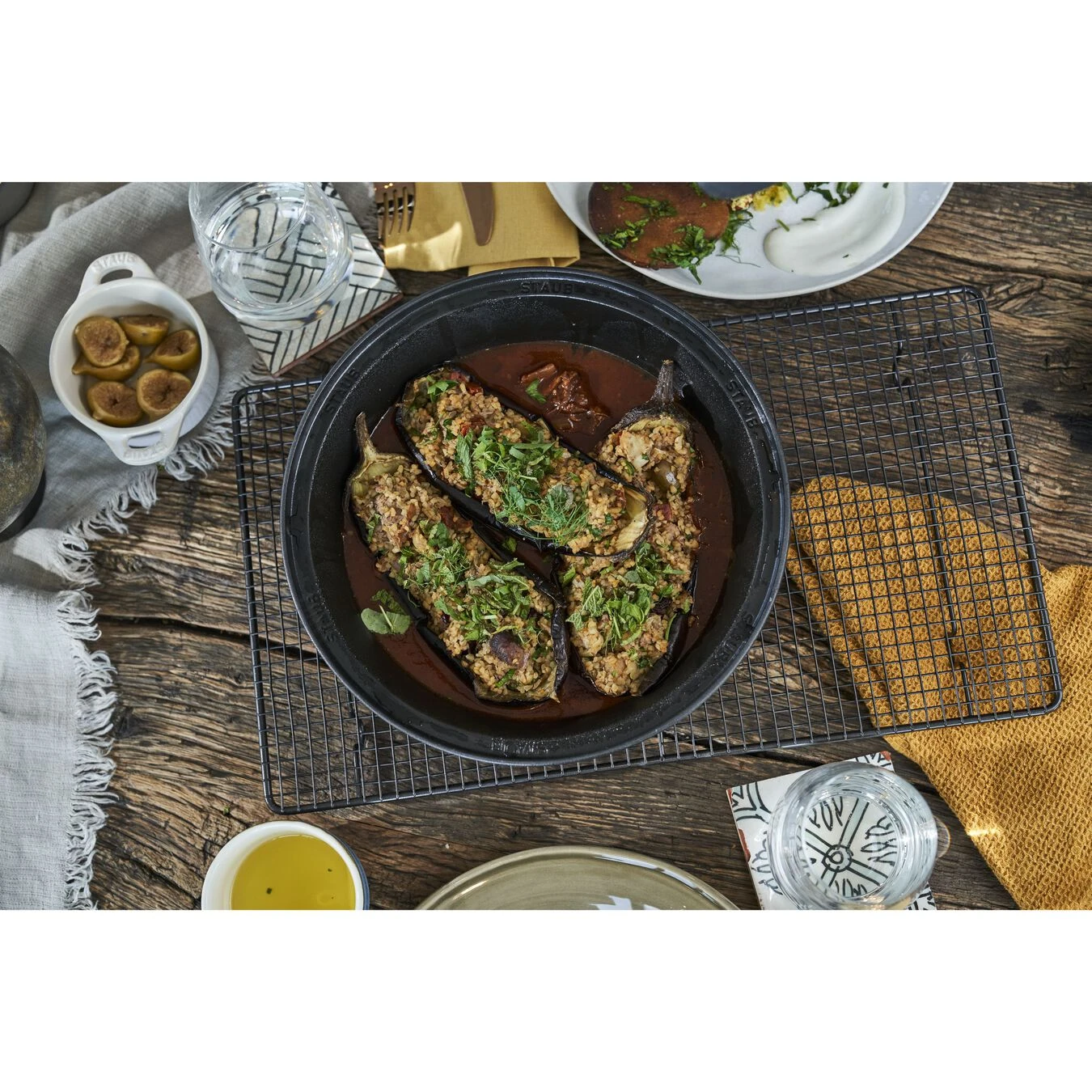 Staub Tajine 28 Cm, Gusseisen, Kirsch-Rot – Bild 5